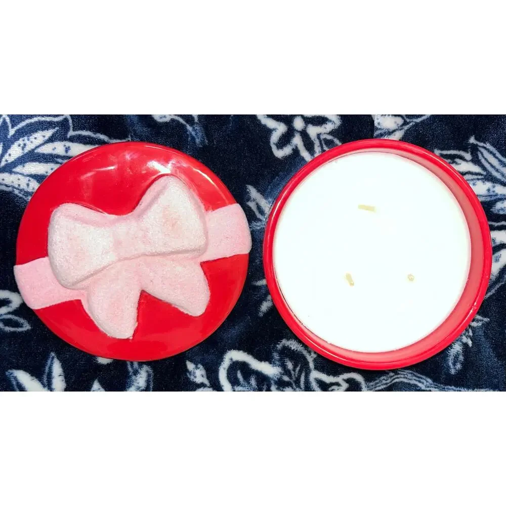 NEW! Enchante Red w/ Pink Bow Candle Luxe D’ Rouge 10 oz Soy Luxurious 3 Wick